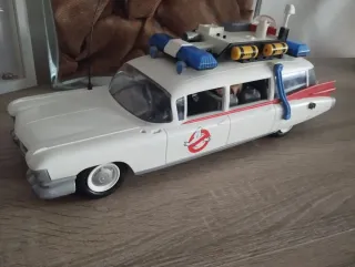 Coche Cazafantasmas Playmobil con figuras