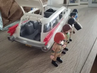 Coche Cazafantasmas Playmobil con figuras