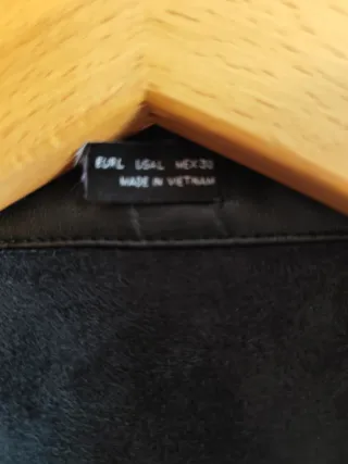 Cazadora/camisa negra