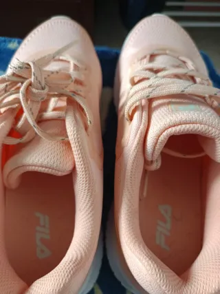 Botines Fila Rosa y Blanco