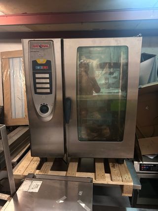 Horno Rational Gas 10 Bandejas SelfCooking