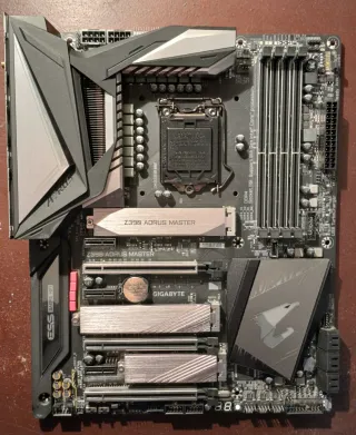 Placa Base Gigabyte Z390 Aorus Master