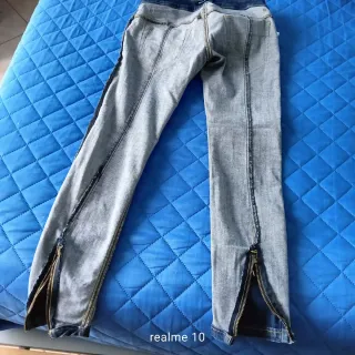 Jeans donna blu con zip taglia 27.  XS