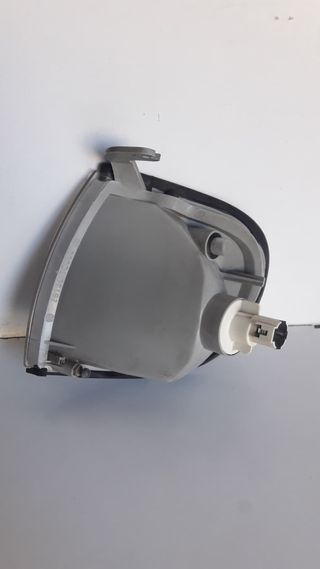 PILOTO DELANTERO DERECHO - NISSAN