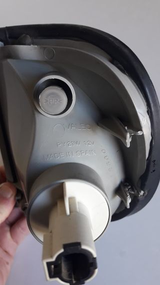 PILOTO DELANTERO DERECHO - NISSAN