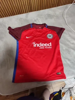 Camiseta de futbol lote 10 por 60 euros