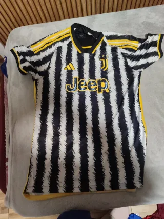 Camiseta de futbol lote 10 por 60 euros