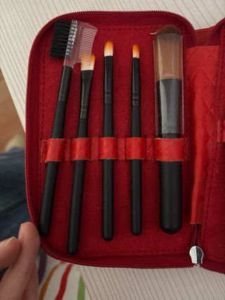 Kit de manicura y pedicura rojo