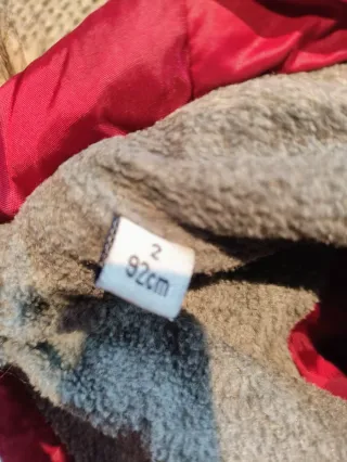 Chaqueta infantil roja talla 2