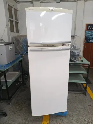 Frigorífico Whirlpool blanco