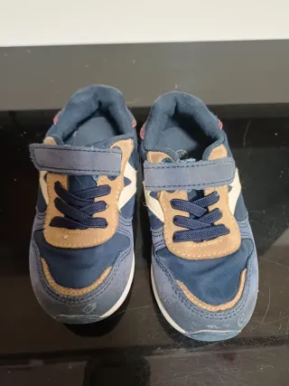 Lote zapatillas niño talla 26 usadas
