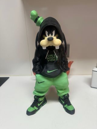 Figura Goofy informal