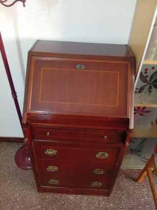 Mueble escritorio antiguo de madera