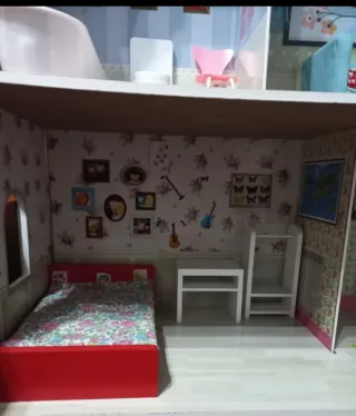 Casa de muñecas grande