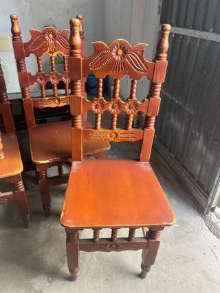 Lote 30 Sillas de Madera Marrón