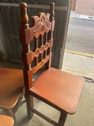 Lote 30 Sillas de Madera Marrón