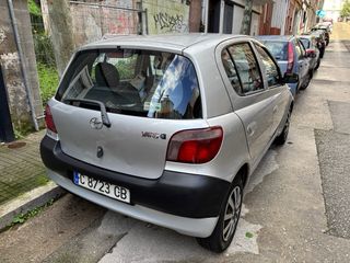 Toyota Yaris 2000