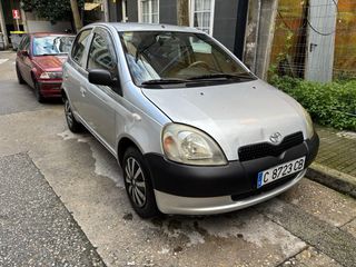 Toyota Yaris 2000