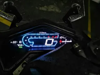 Moto 125cc Kymco como nueva