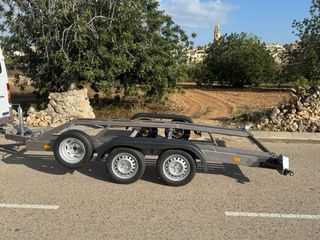 Se Alquila Remolque plataforma  portacoches