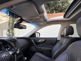 Infiniti FX37 S 2011 3.0d (238CV)
