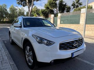 Infiniti FX37 S 2011 3.0d (238CV)