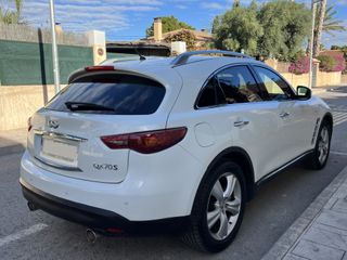 Infiniti FX37 S 2011 3.0d (238CV)