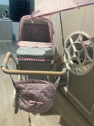 Carro de muñecas vintage