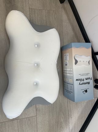 Almohada Viscoelástica para el Dolor de Cervicales