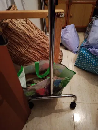 Burro para colgar ropa nuevo