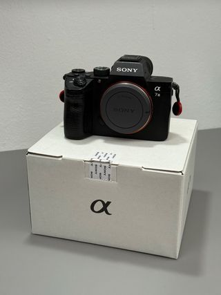 Sony A7III Cámara + Accesorios