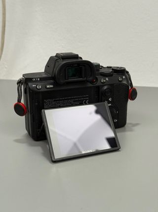 Sony A7III Cámara + Accesorios