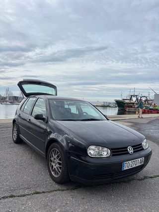 Volkswagen Golf 2000
