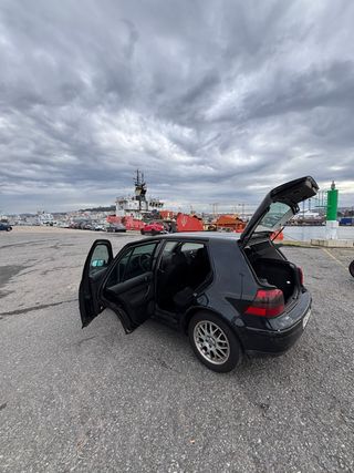 Volkswagen Golf 2000