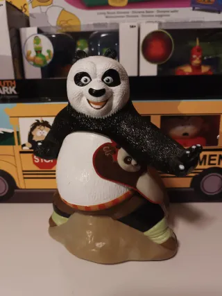 FIGURA GRANDE KUNG FU PANDA POO CON ETIQUETA