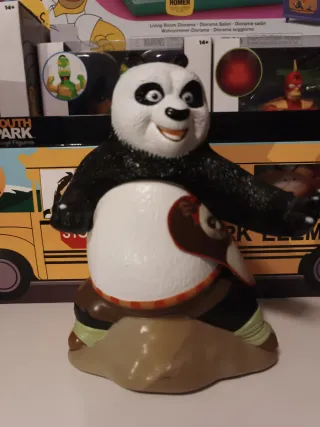 FIGURA GRANDE KUNG FU PANDA POO CON ETIQUETA