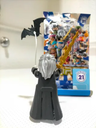 Vampiro Playmobil serie 21.