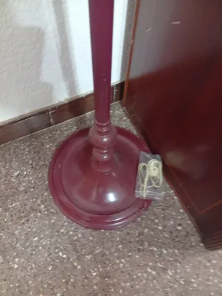 Lámpara de pie vintage morada