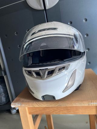 Cascos de moto usados. los tres 25€