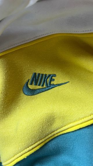 Sudadera Nike Tricolor