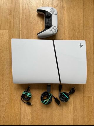 PlayStation 5 Digital Edition + Controller