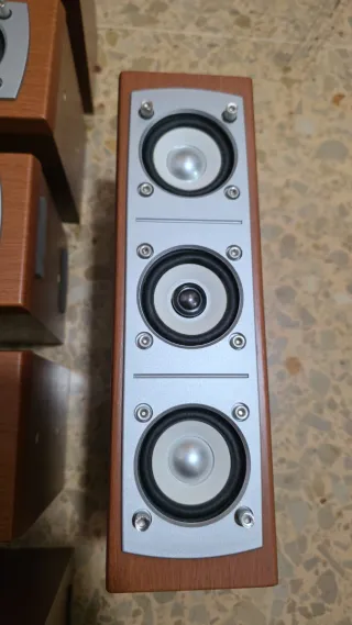 Sistema de altavoces Yamaha