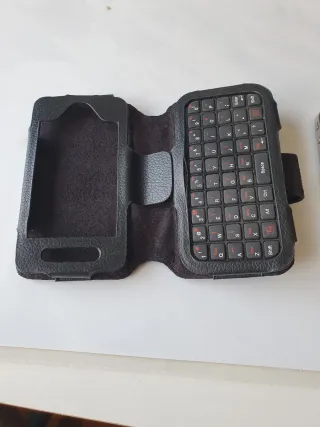 iPhone 4 con Teclado Bluetooth