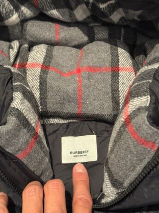 Abrigo Burberry Negro Plumas Nuevo