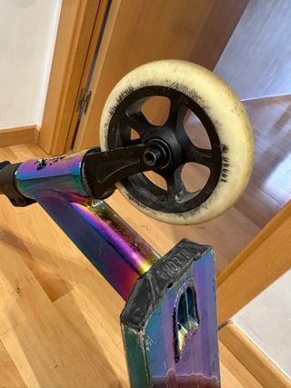 Patinete freestyle colorido