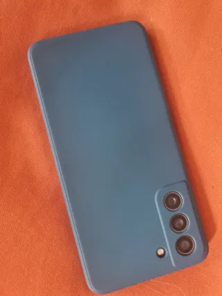 Samsung Galaxy S21 FE 5G + Custodia