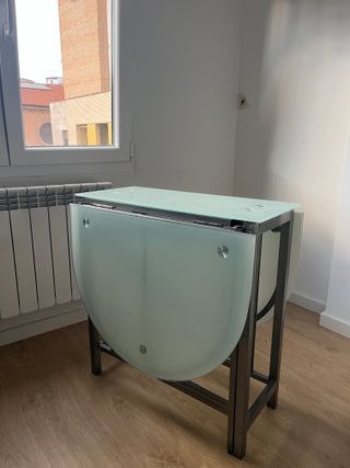 Mesa extensible cristal + 4 sillas