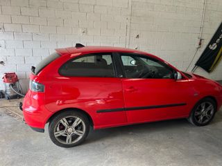 SEAT Ibiza 2004