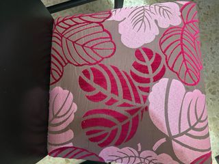 conjunto de mesa con sillas y mesa de centro