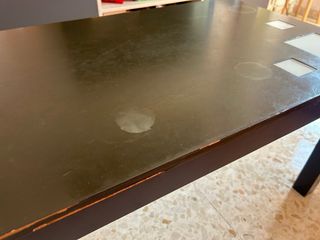 conjunto de mesa con sillas y mesa de centro